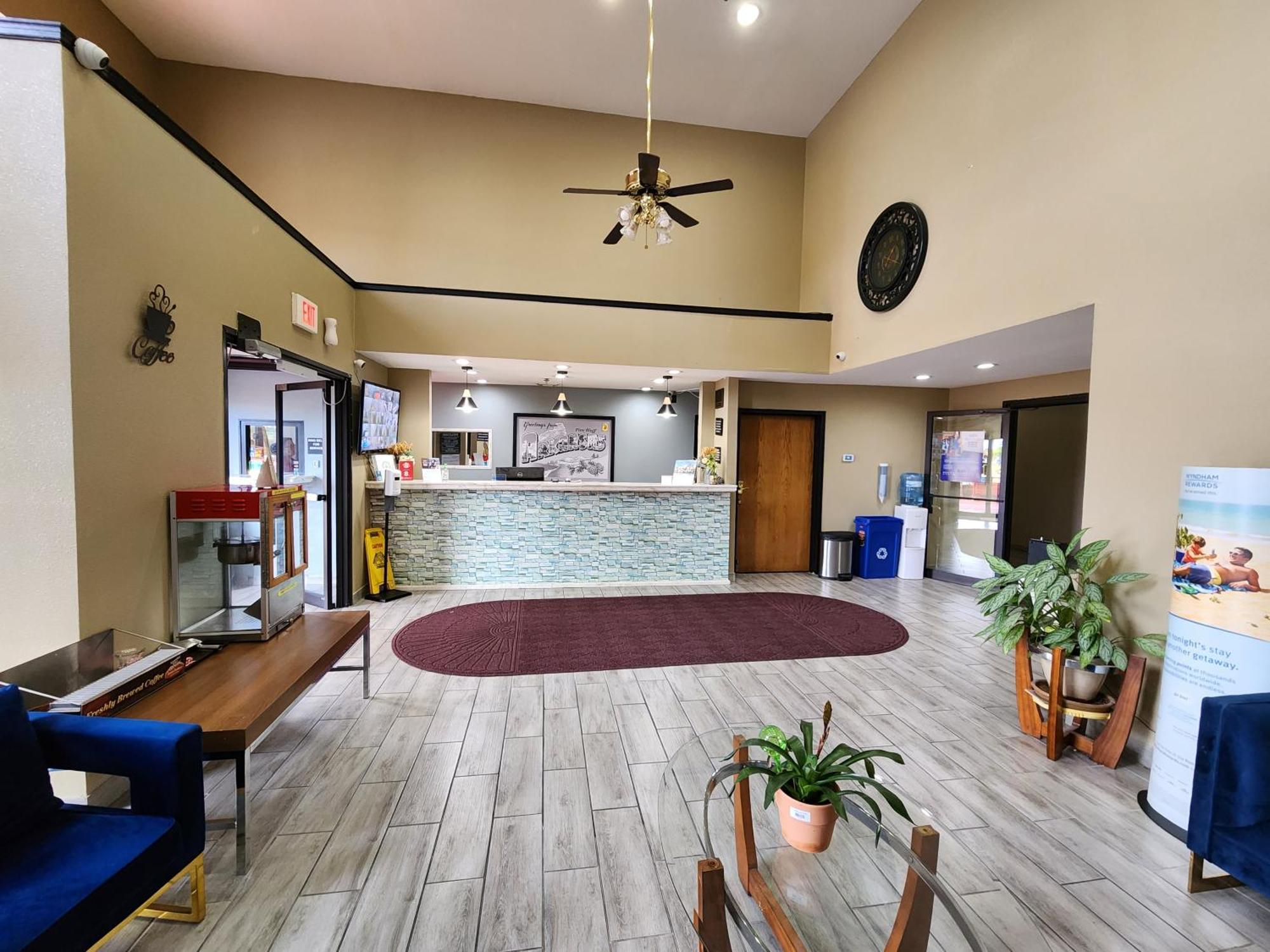 Super 8 By Wyndham Pine Bluff Ξενοδοχείο Εξωτερικό φωτογραφία
