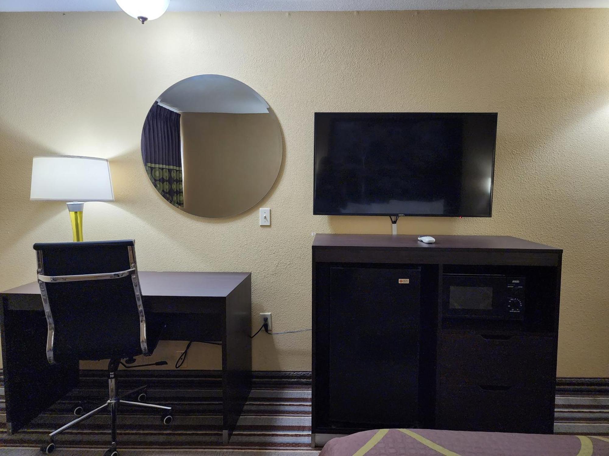 Super 8 By Wyndham Pine Bluff Ξενοδοχείο Εξωτερικό φωτογραφία