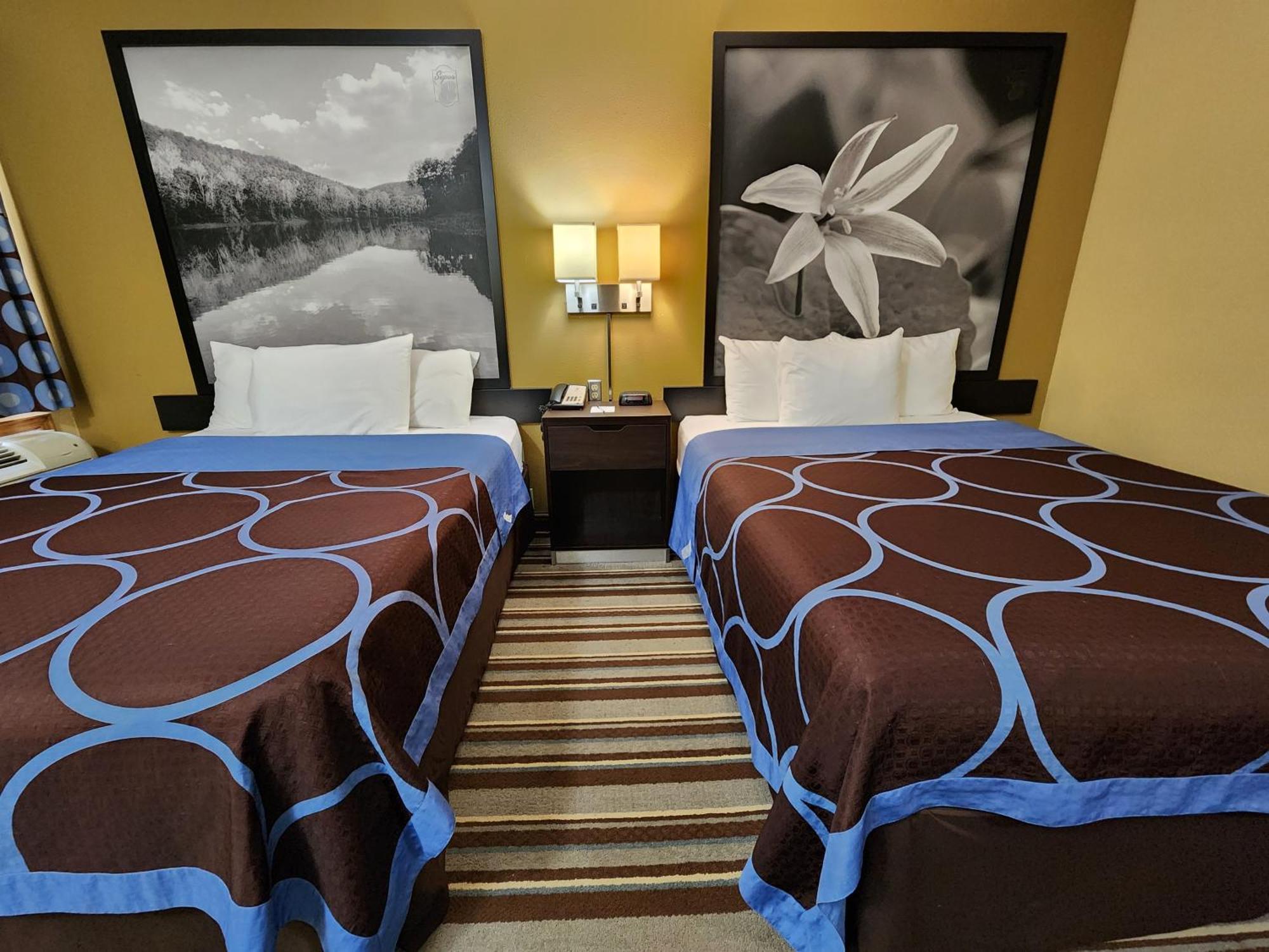 Super 8 By Wyndham Pine Bluff Ξενοδοχείο Εξωτερικό φωτογραφία