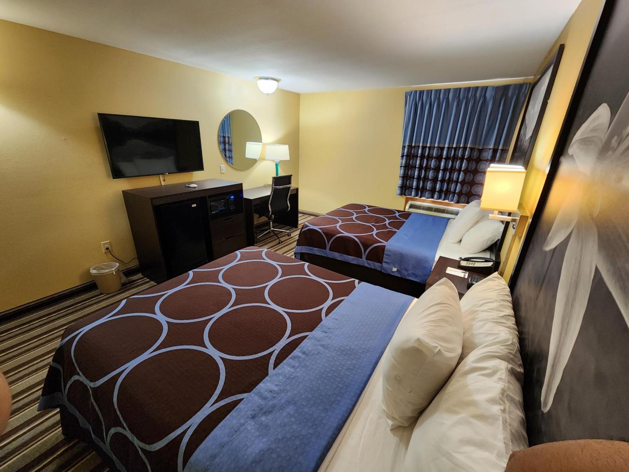 Super 8 By Wyndham Pine Bluff Ξενοδοχείο Εξωτερικό φωτογραφία